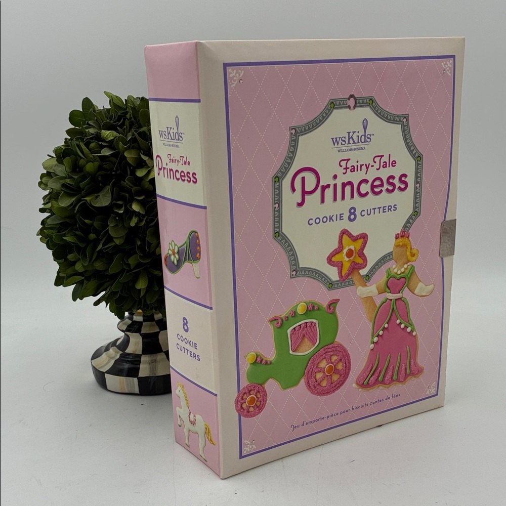 Williams Sonoma Fairy-Tale Princess Cookie Cutters - Set of 8